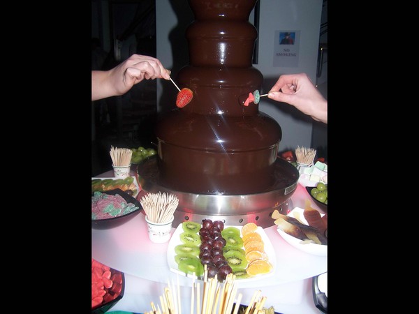 Chocolate fountains for weddings