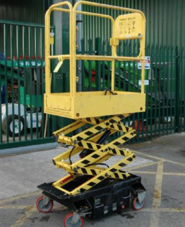 Secondhand access lift for sale