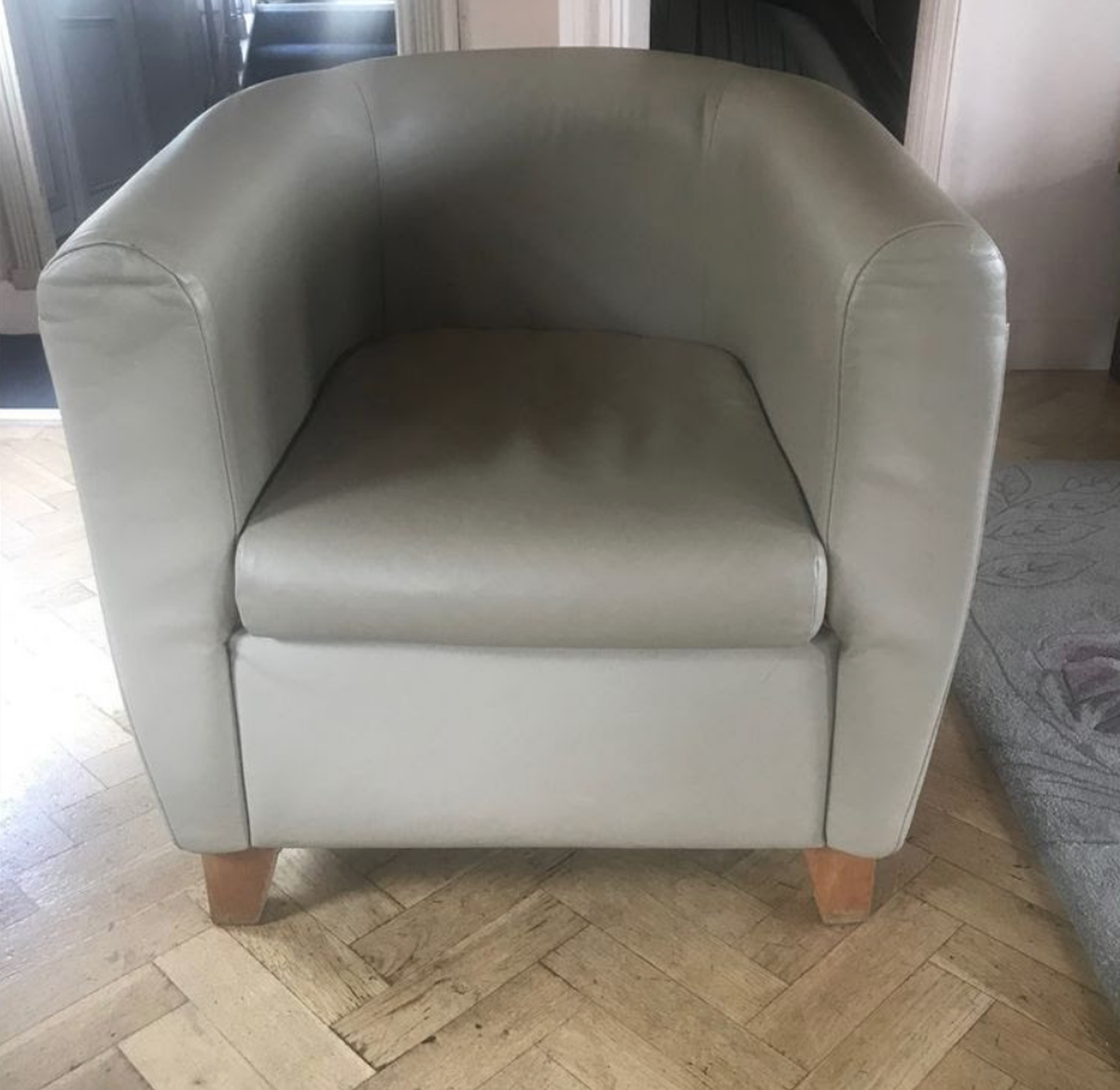 secondhand chairs and tables