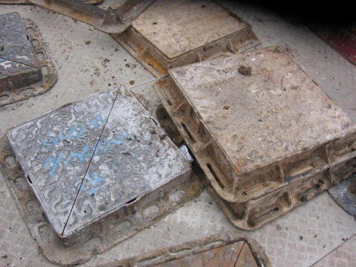 Used Cast Iron Manhole Cover And Frame Used Cast Iron Manhole Cover And Frame