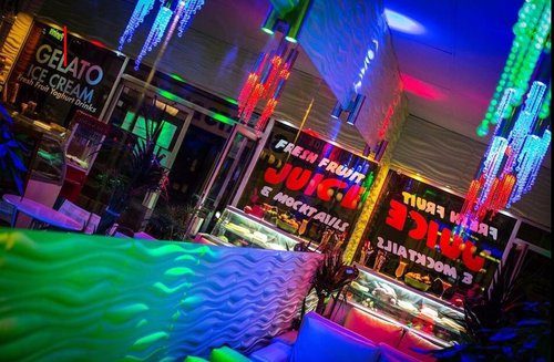 Large 1m x 2m Wall mirror