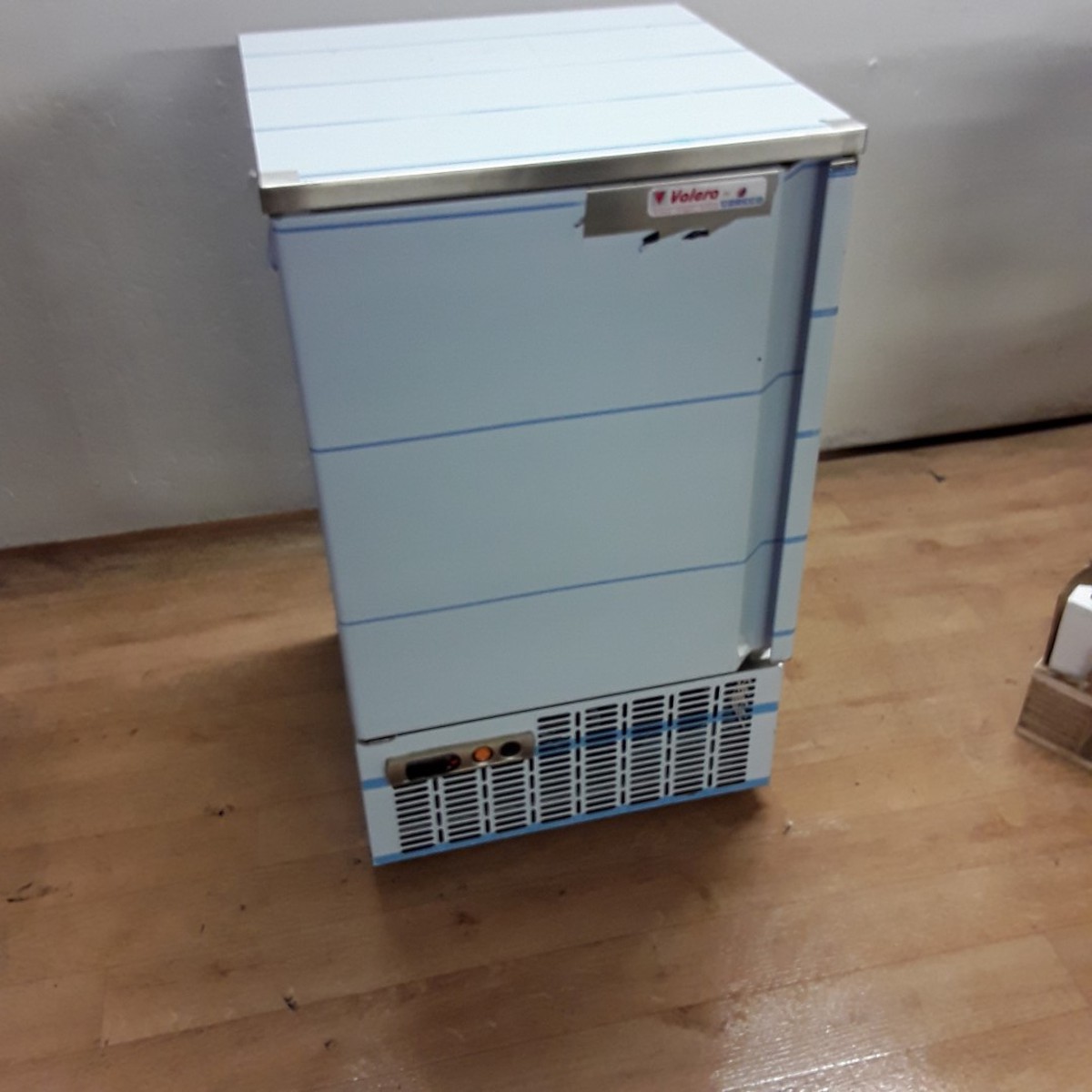 Under counter fridge for sale