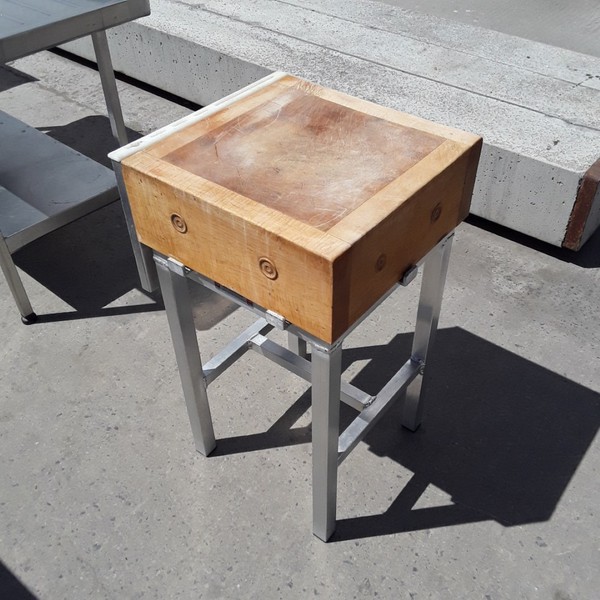 Freestanding Wooden Butchers Chopping Board Block