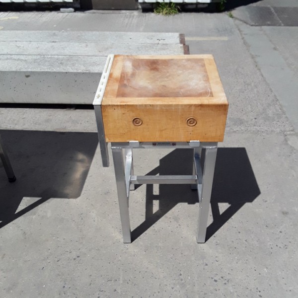 Second Hand Freestanding Wooden Butchers Chopping Board Block (6761)