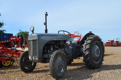 Tractor for sale Tractor for sale