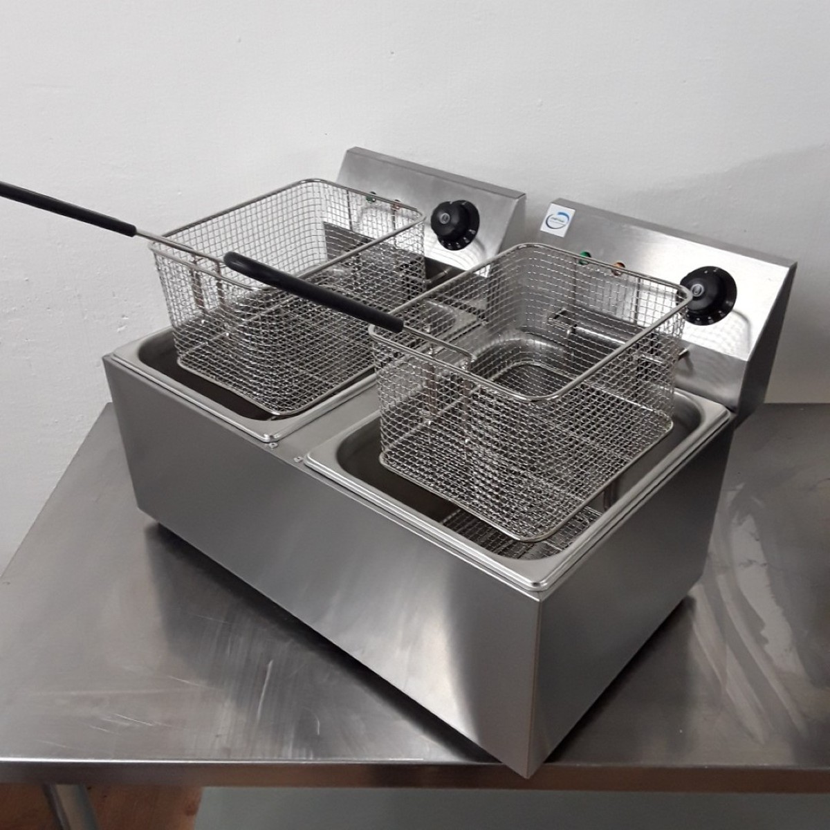 Secondhand Catering Equipment Electric Fryers New Chef Hub EF8L2