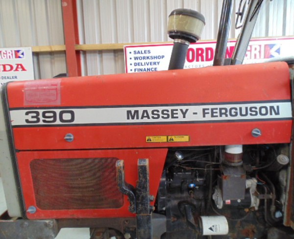 Massey Ferguson Tractor 390 2WD, 80HP, 1990
