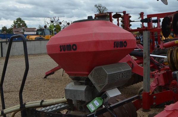 Sumo Seeder for Cultivator For Sale