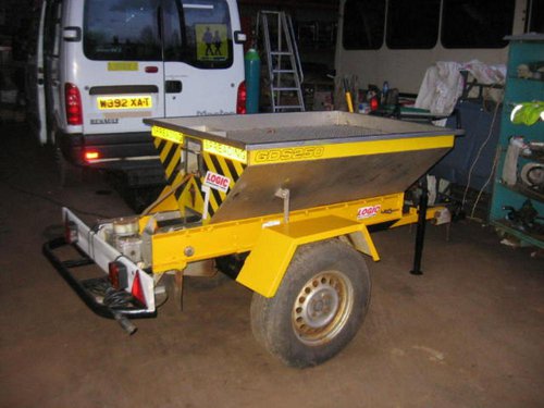 Logic GDS250 Stainless Steel Gritter Hopper Logic GDS250 Stainless Steel Gritter Hopper