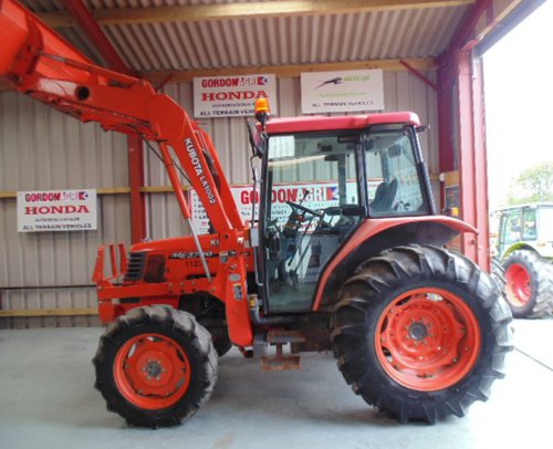 Kubota ME5700 4wd, 2008, REG: SP08 EPF, c/w Kubota LA1002 loader / 6ft bucket / joystick control