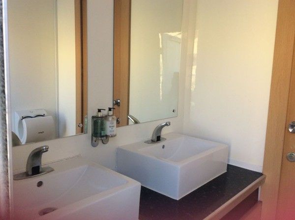 Secondhand toilet trailer