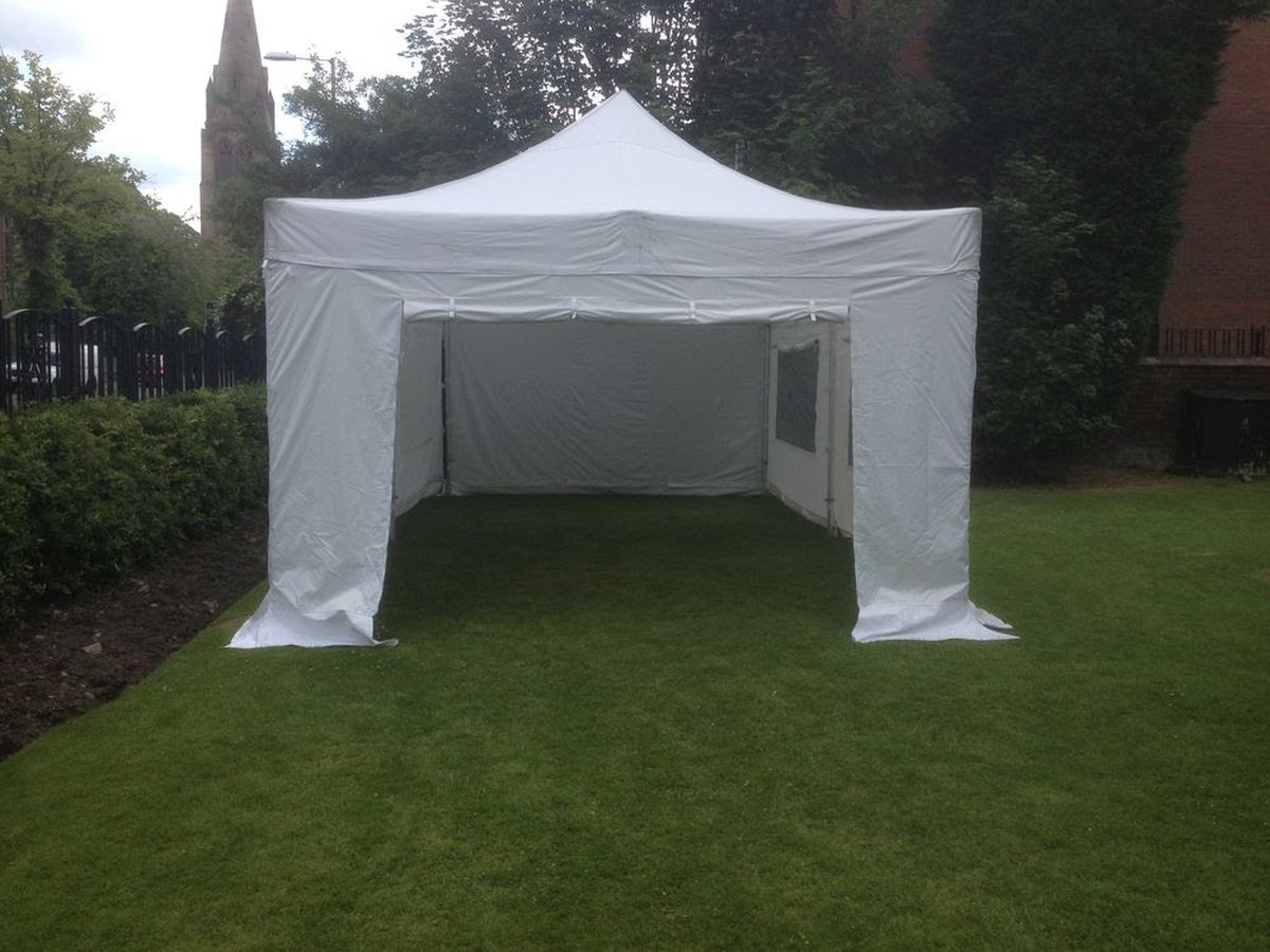 Curlew SecondHand Marquees Pop Up Marquees 4m x 4m Surf & Turf