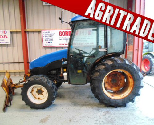 New Holland TCE45, 2005, reg: SF05 EOY, c/w Lewis 6ft