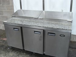 Fosters Pizza Topper With Spares, Granite Work Surface With Wheels
