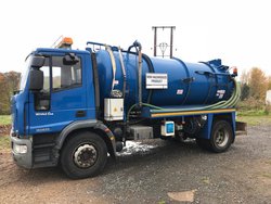 Vacuum tanker for sale
