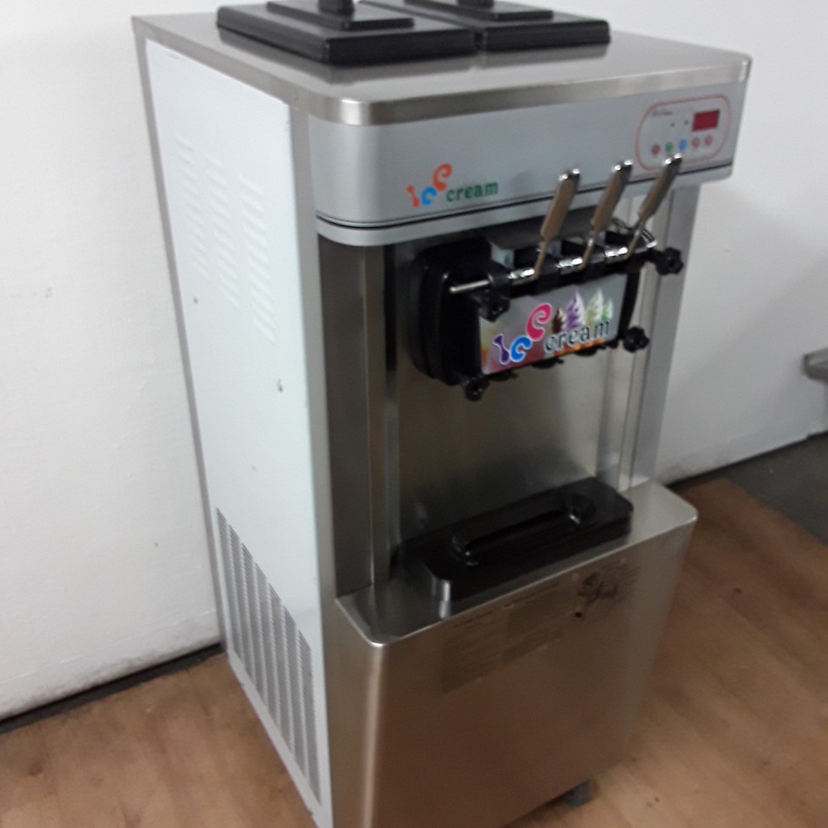 Secondhand Catering Equipment Ice Cream Equipment New L22B