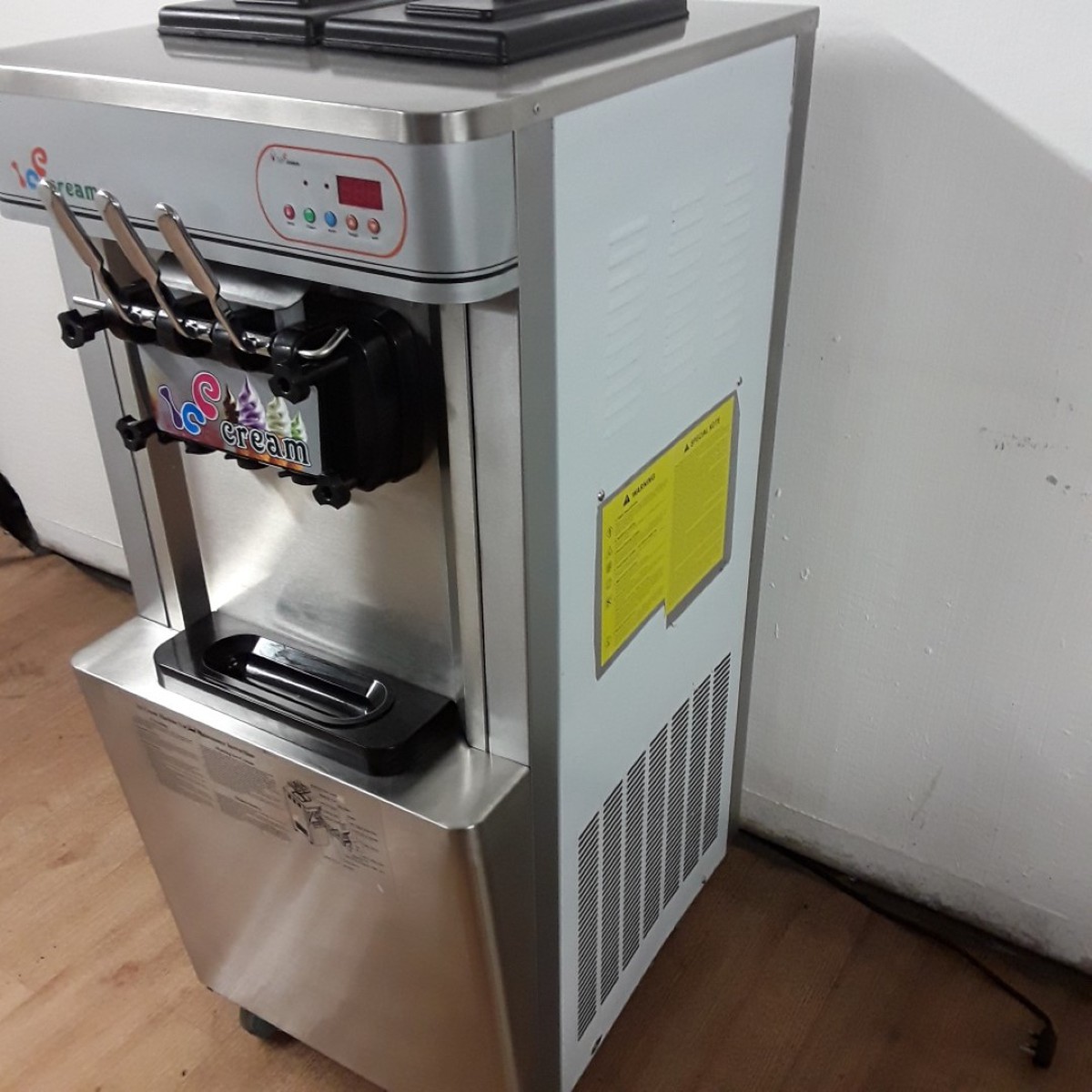 Secondhand Catering Equipment Ice Cream Equipment New L22B