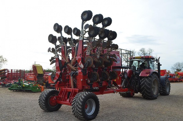 Buy Used Sumo DTS 4M Seed Drill