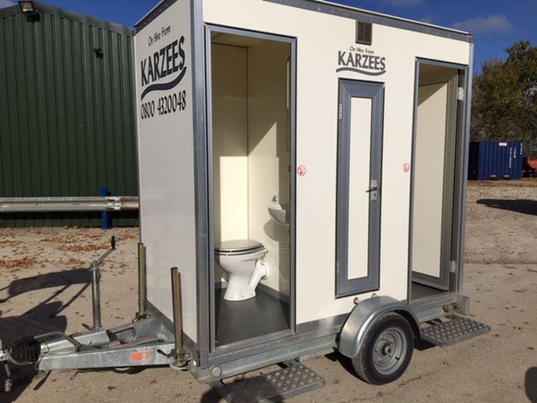 Secondhand toilet trailer
