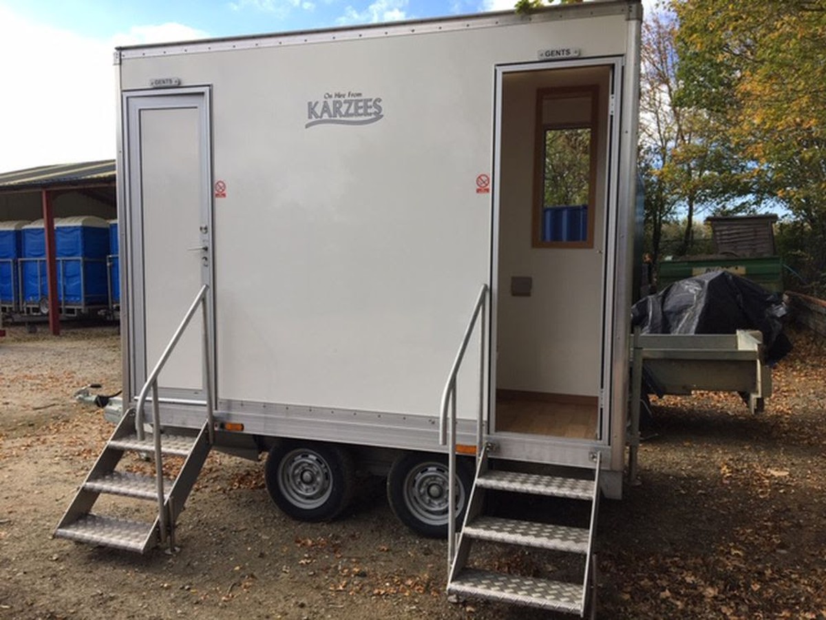 Secondhand Toilet Units Multiple Bay Toilet Trailers Four Bay