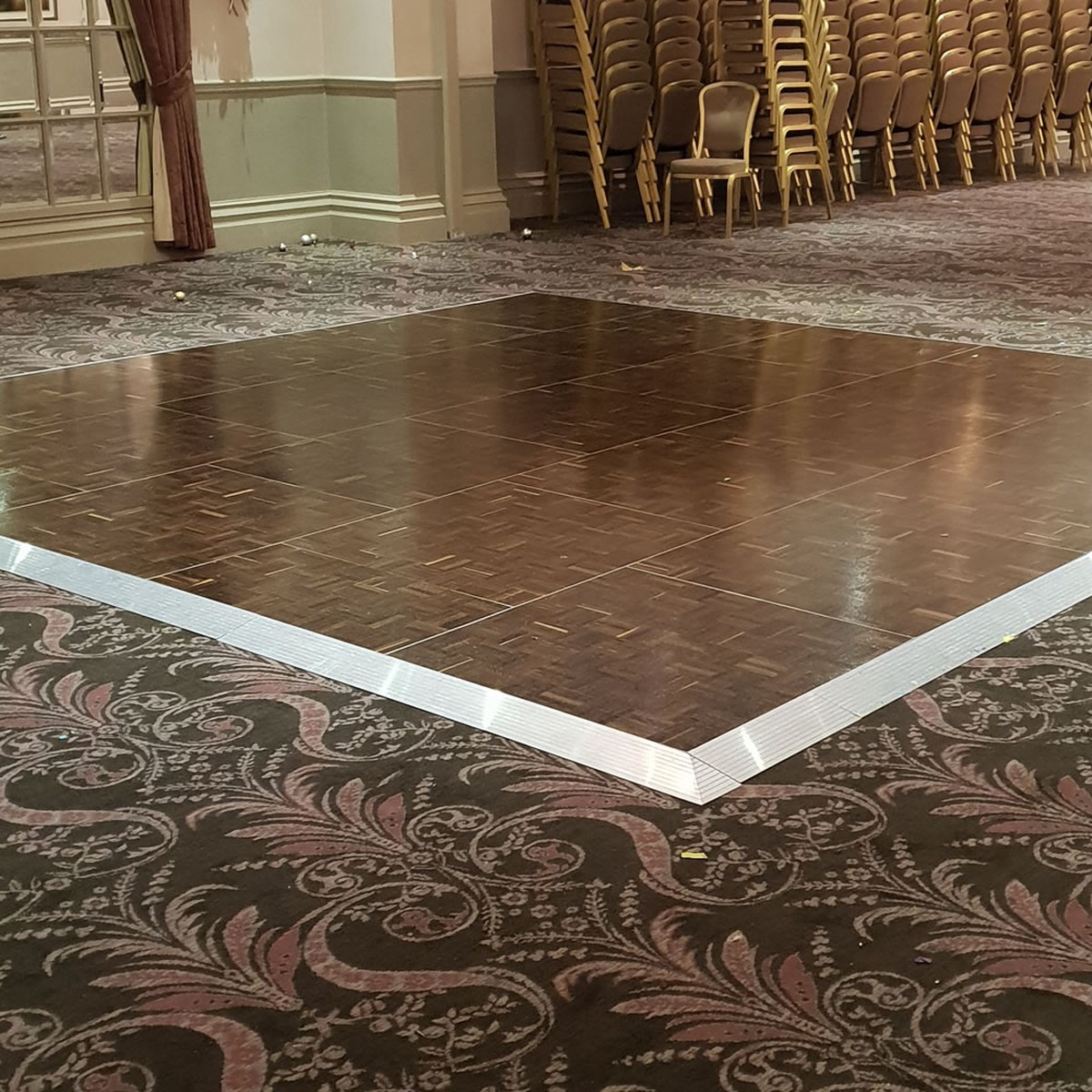 Curlew Secondhand Marquees Mayfair Furniture Clearance Ltd