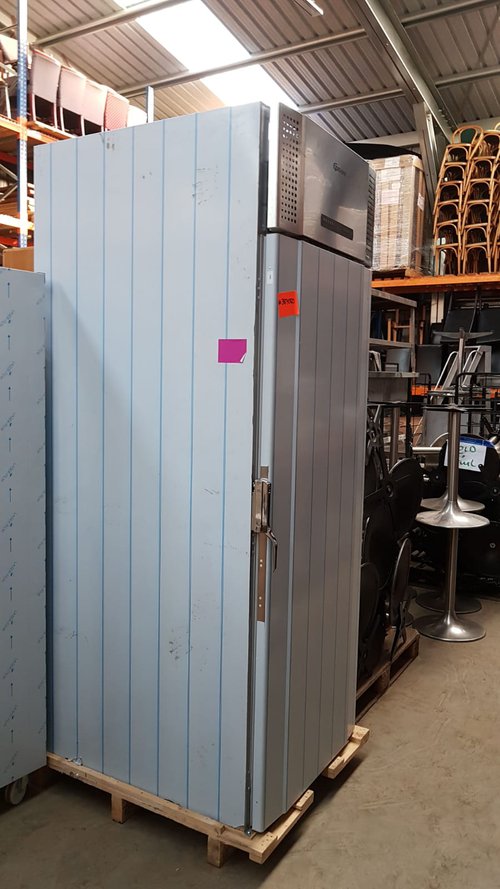 1422 Ltrs Upright Fridge Cabinet 1422 Ltrs Upright Fridge Cabinet
