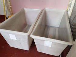 Lundry baskets / tubs