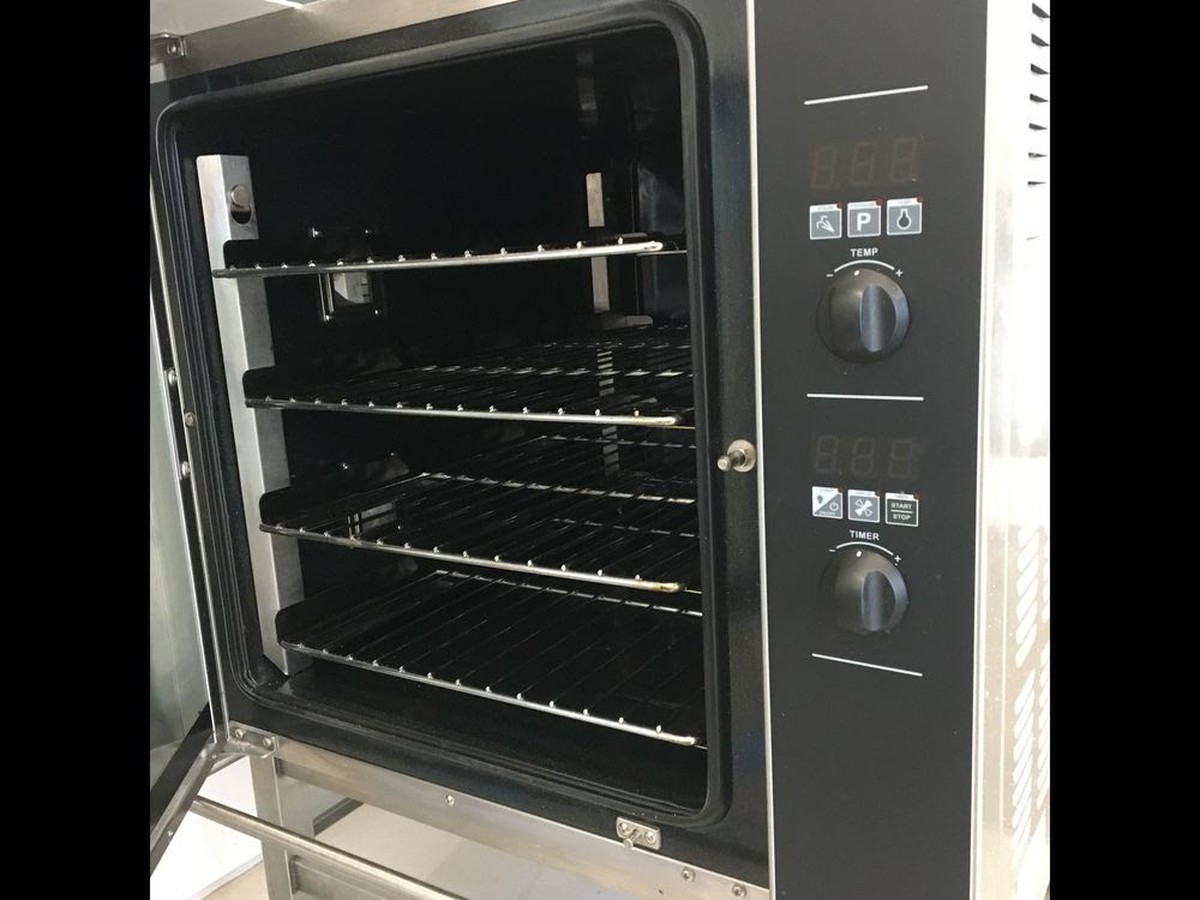 Secondhand Catering Equipment Electric Ovens Immaculate Blue Seal