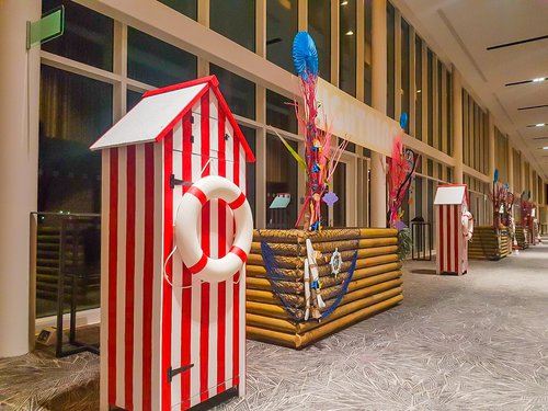 Beach hut prop in red and white Beach hut prop in red and white