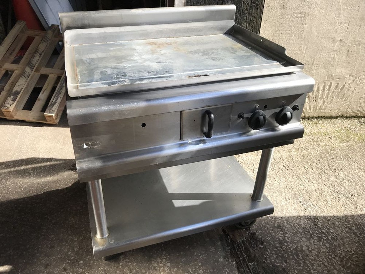 Secondhand Catering Equipment | Griddles Or Flat Grills | Lincat Chrome ...