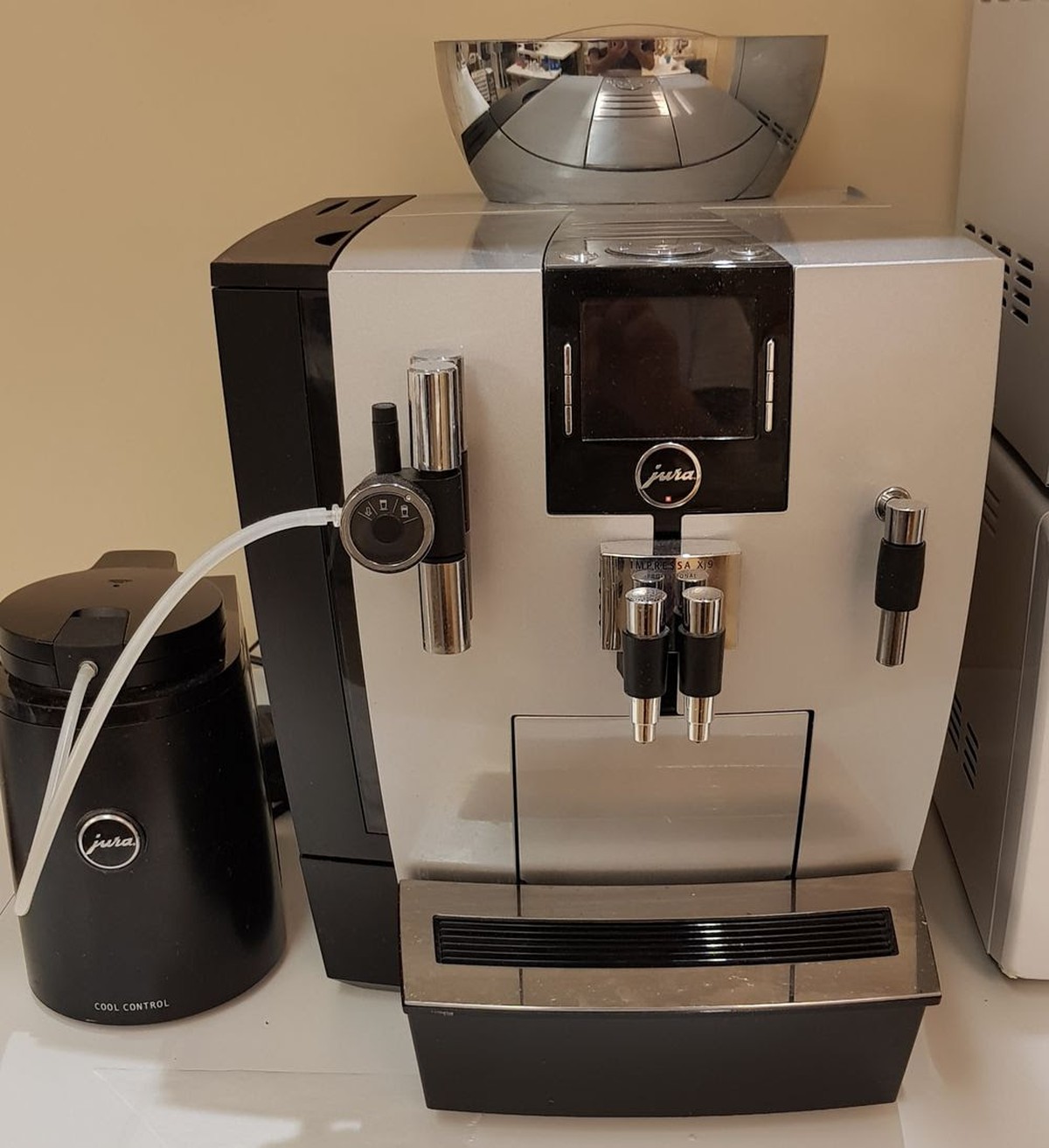 Secondhand Catering Equipment Bean To Cup Coffee Machines Jura