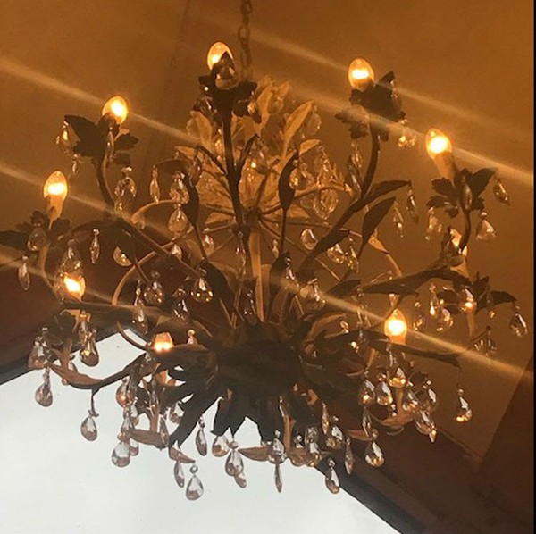 10 arm crystal chandelier