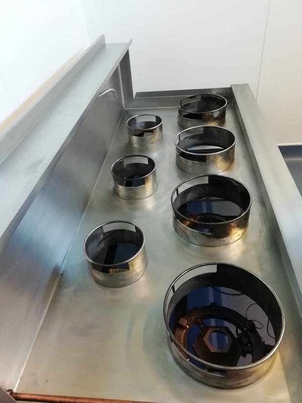 Secondhand wok cooker