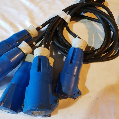 19 pin socapex plug to 6 x 16a sockets . 19 pin socapex plug to 6 x 16a sockets .