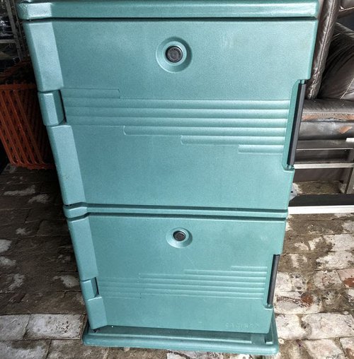 Cambro hot cupboard/ Large thermo box/ hot box