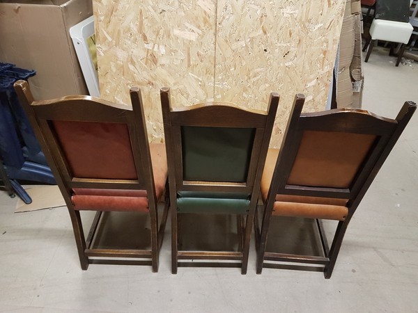 Traditional dining chairs