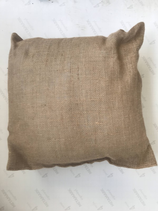 Hessian cushion