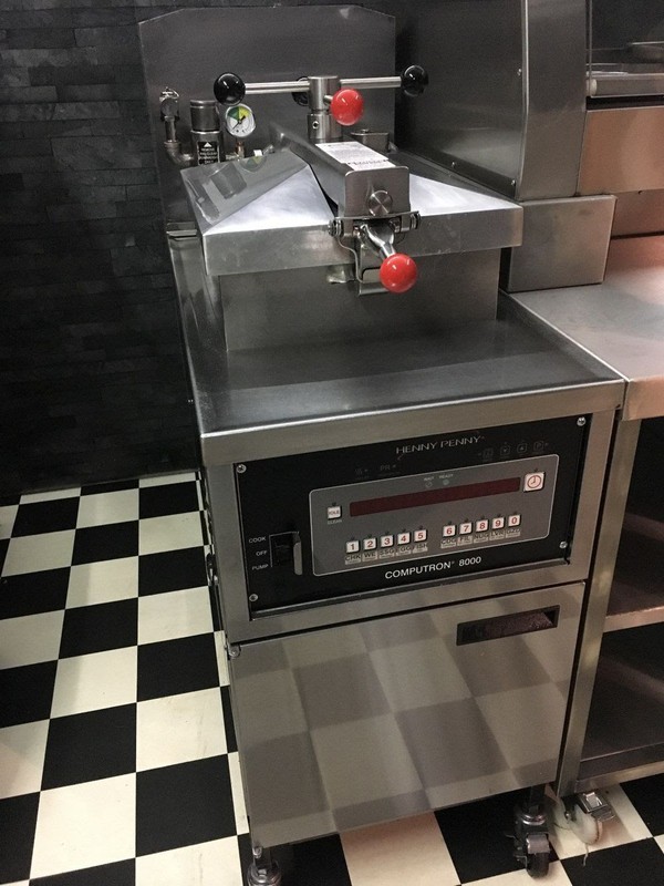 Secondhand Catering Equipment | Pressure Fryers | Original Henny Penny ...