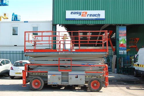 Skyjack SJ9250 Rough Terrain Scissor Lift Skyjack SJ9250 Rough Terrain Scissor Lift