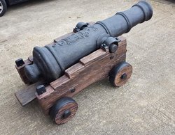 Replica Ship / Pirate Cannon