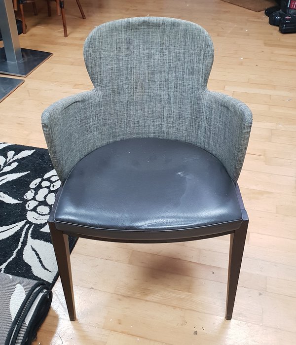 Secondhand Chairs and Tables Restaurant Chairs 27x Round Backed