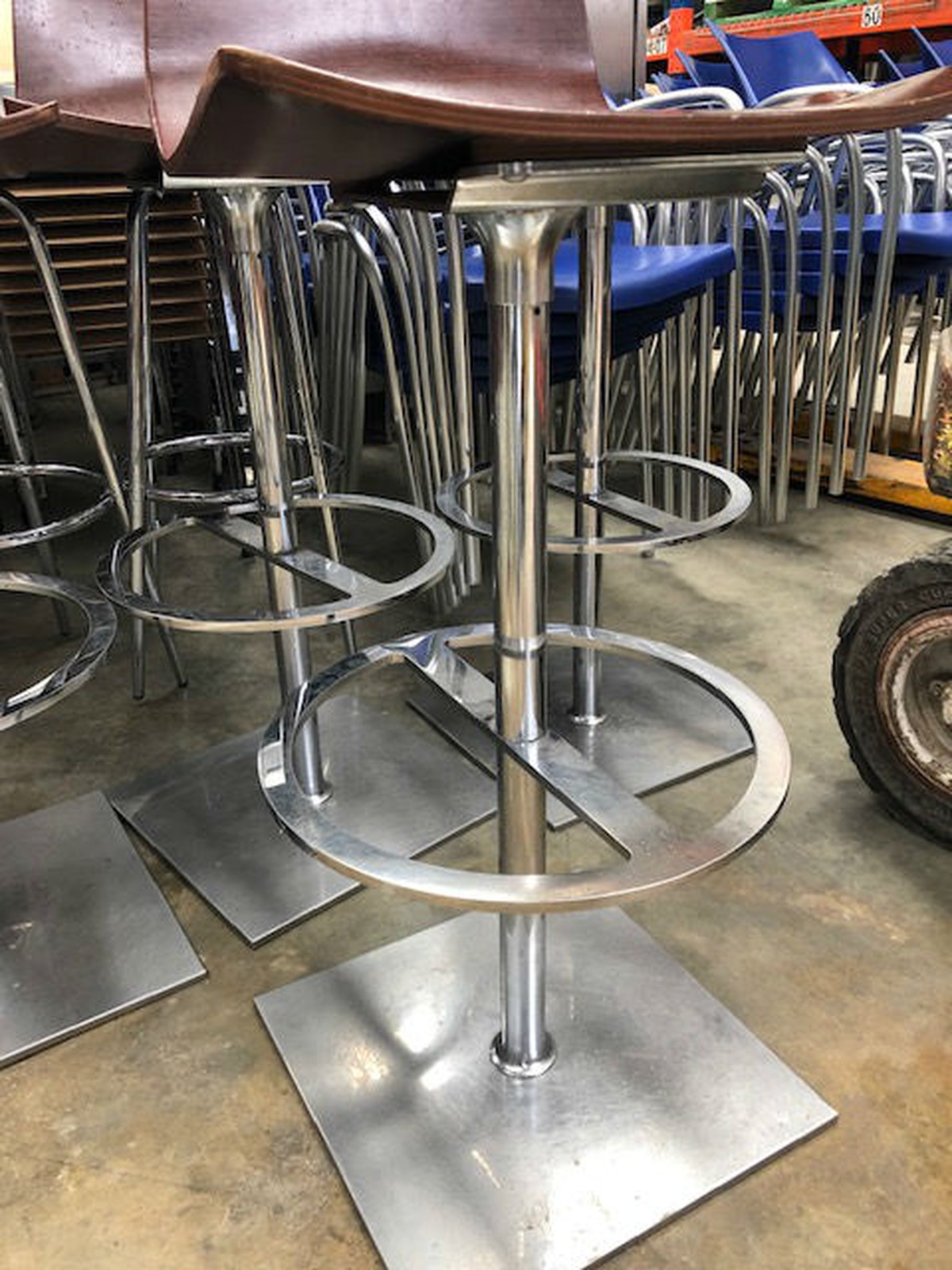 Secondhand Chairs and Tables Pub and Bar Furniture 4x High Bar