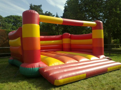 18Ft x 18Ft Alult / Child ouncy castle for sale 18Ft x 18Ft Alult / Child ouncy castle for sale