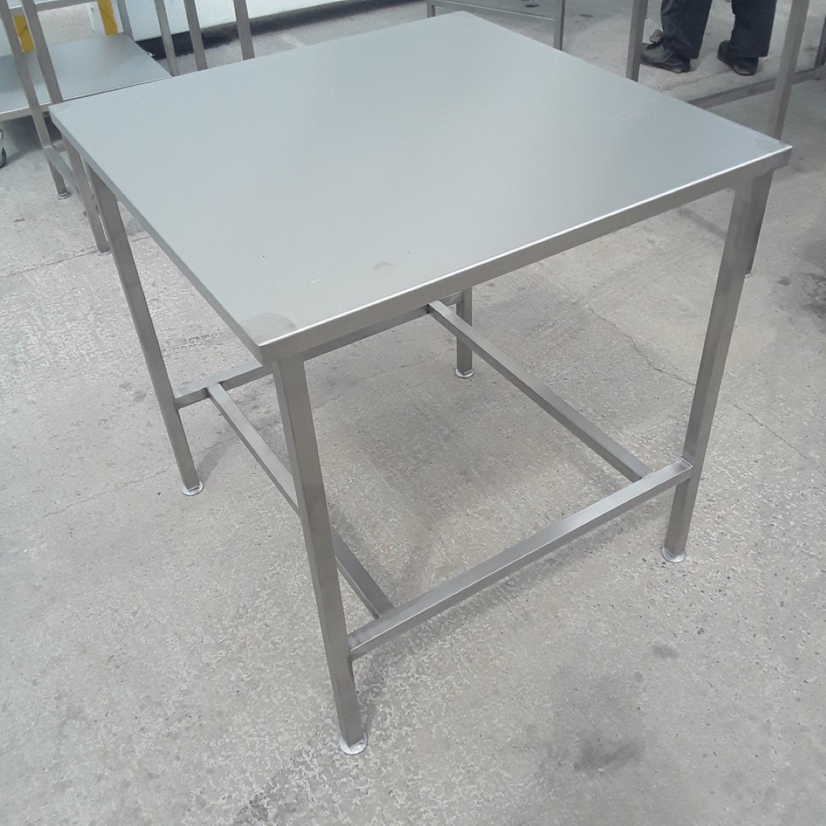 Secondhand Catering Equipment Stainless steel tables (0 1m) New B