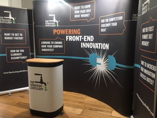Pop up stand for your graphics Pop up stand for your graphics