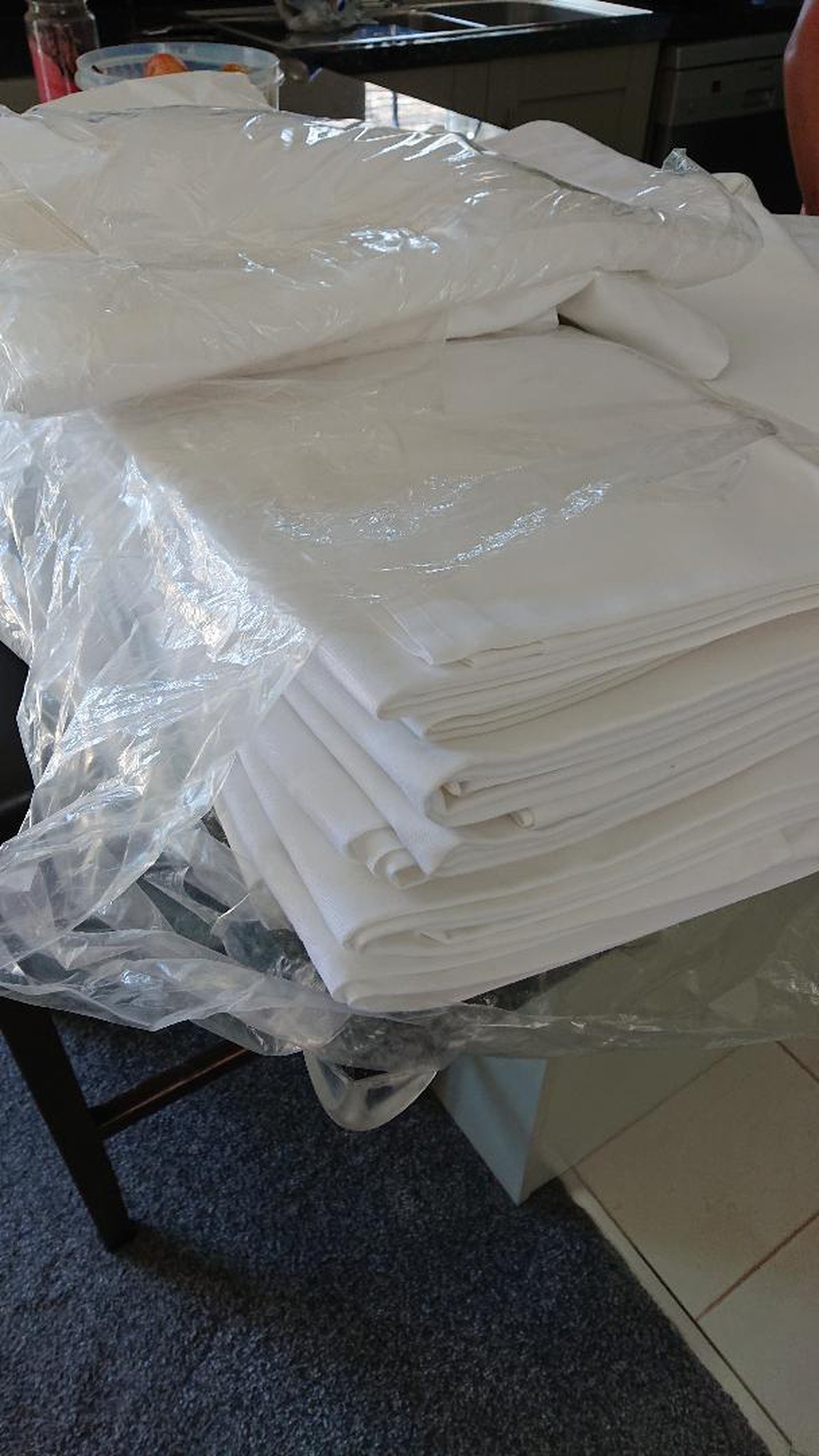 Secondhand Catering Equipment Table Linen and Decor 19x Assorted