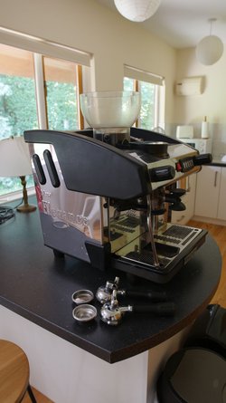 Expobar new elegance group 1 with built-in grinder