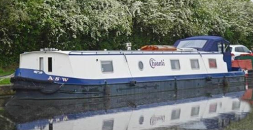 House boat wide beam House boat wide beam