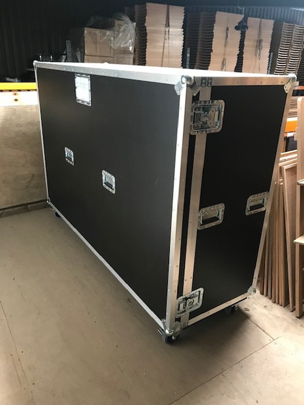 Secondhand Sound and Lighting Equipment | Flight Cases