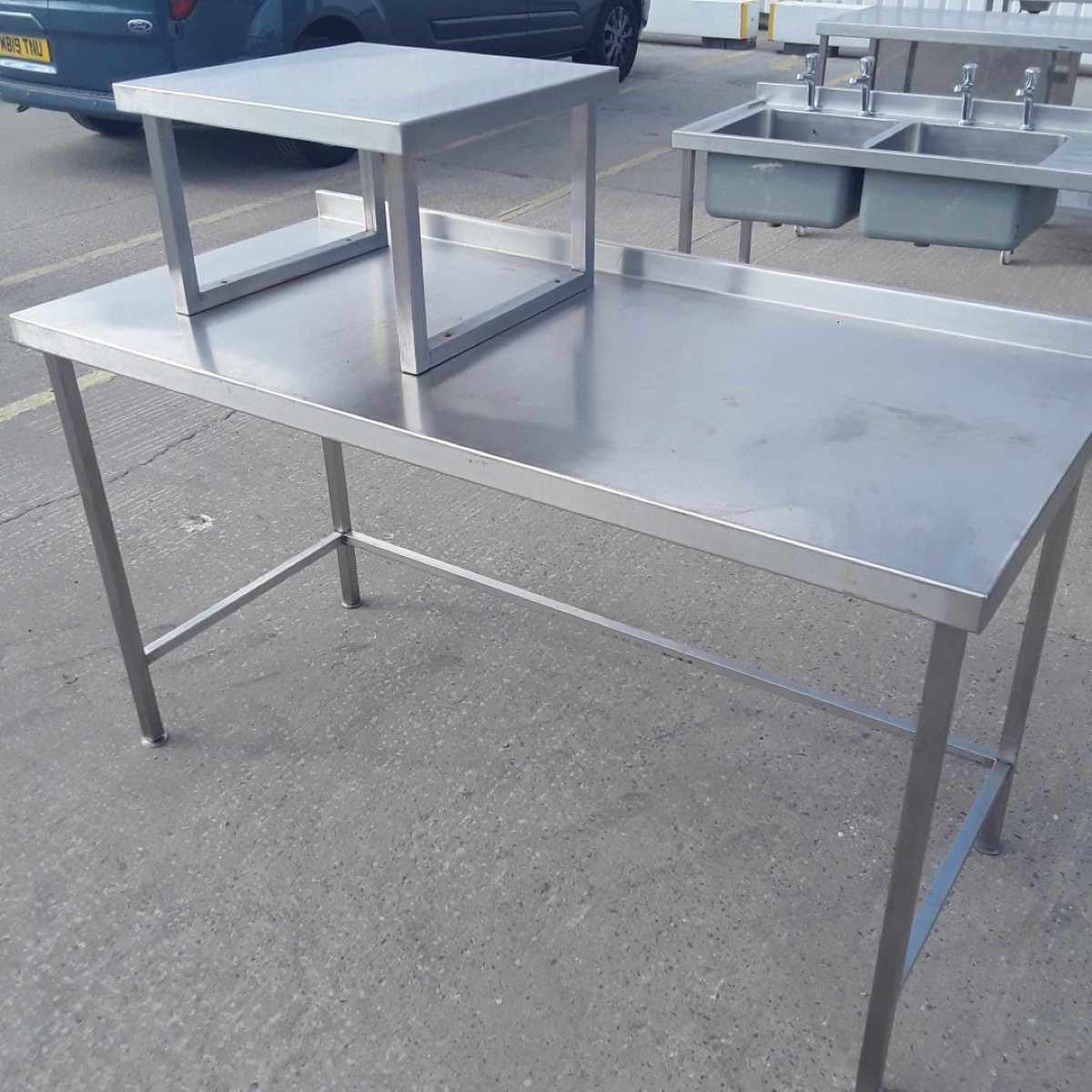Secondhand Catering Equipment Stainless steel tables (1.01m to 2m